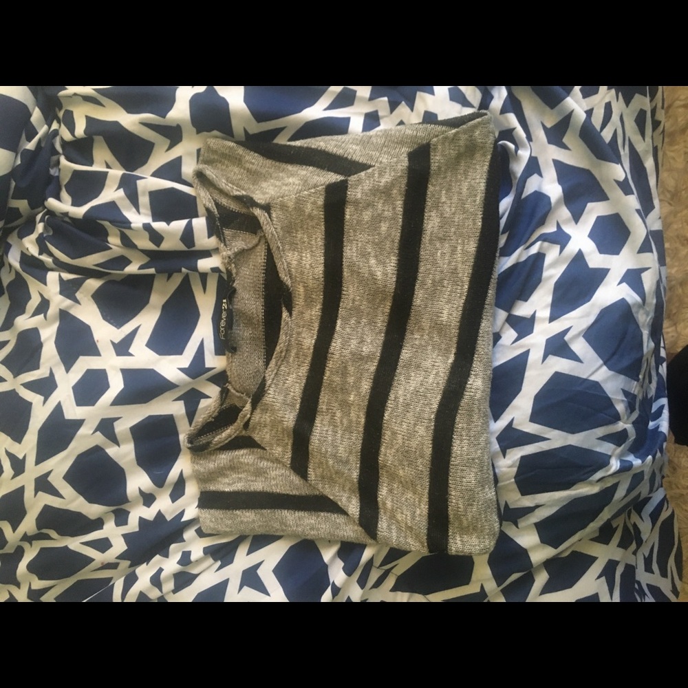 Gray and Black Pullover